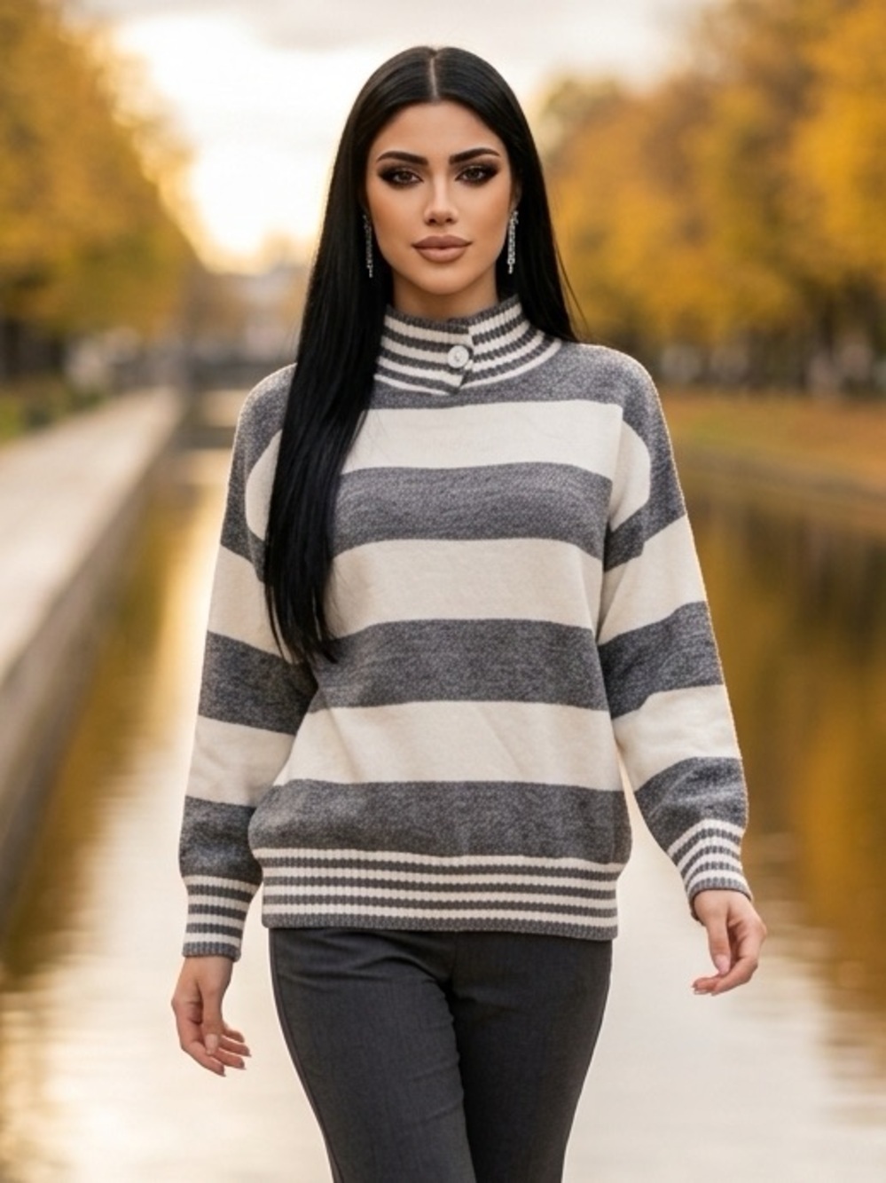 NWT Women’s Stripes Gray and White Mock Turtleneck Oversized Sweater - Size XL
